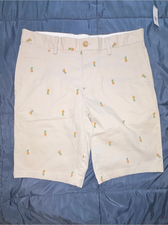 Old Navy Other - Old Navy Men's 32 Ultimate Slim Pineapple Print Chino Shorts NWT